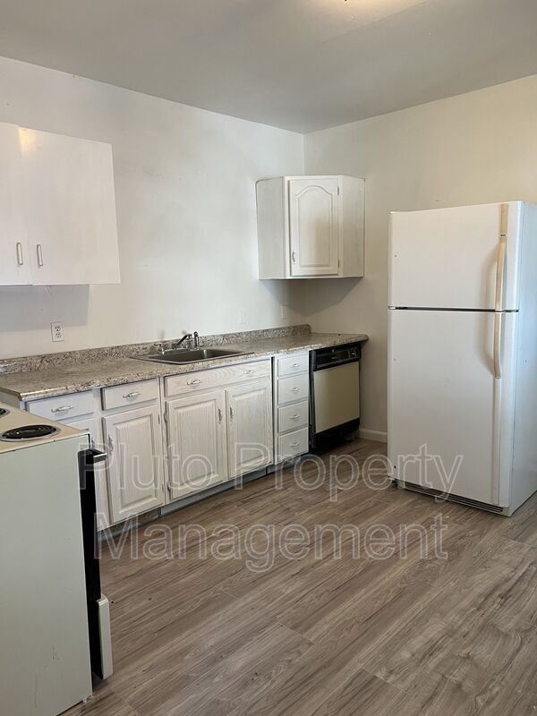 29 S 7th St Unit 2, Easton, PA 18042 Condo for Rent in Easton, PA