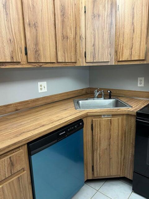 Building Photo - 1003 Green Pine Blvd