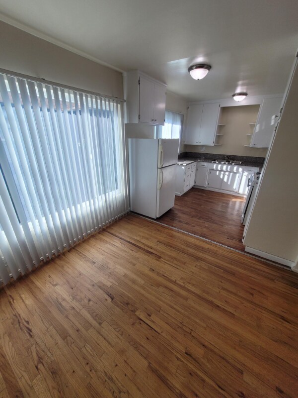 Building Photo - 2985 San Marino St