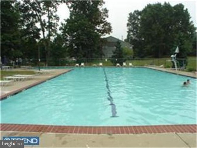 Foto del edificio - 353 Coventry Ct