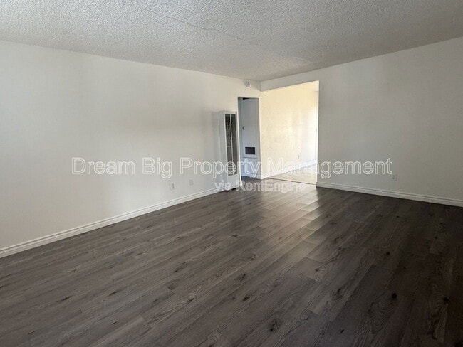 Building Photo - 245 Maryknoll Dr