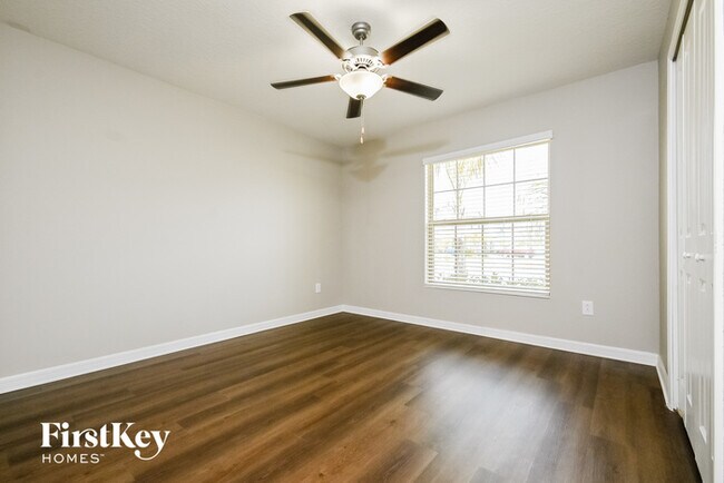 Foto del edificio - 11816 MIracle Mile Dr