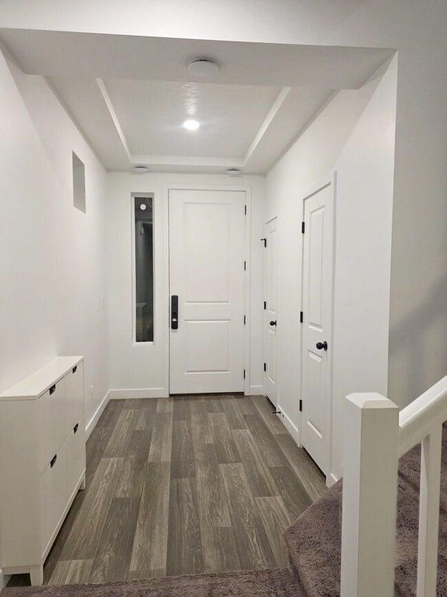 Building Photo - 103 E Brushy Canyon St