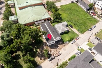 Building Photo - 3620 Sauer St