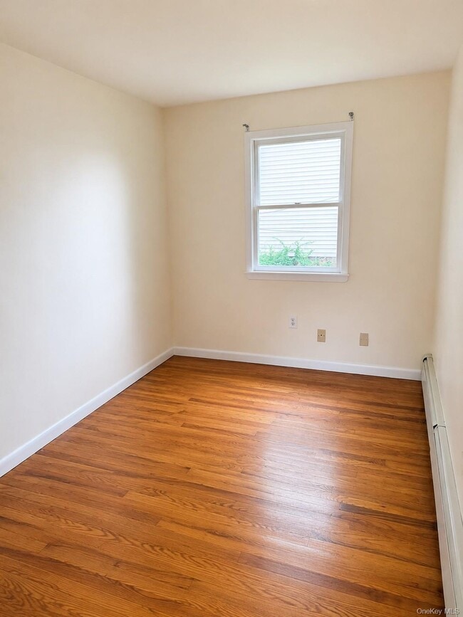 Building Photo - 45 S Middletown Rd