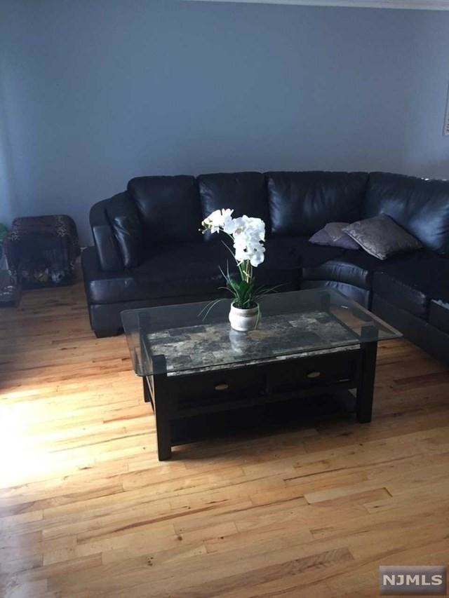 Foto del edificio - 3 bedroom in Newark NJ 07105
