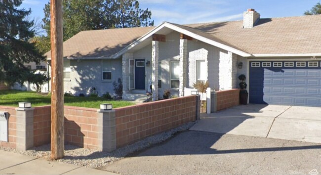 Foto del edificio - 8464 S 2700 W