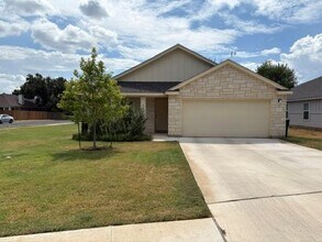 Building Photo - 3403 Monument Dr