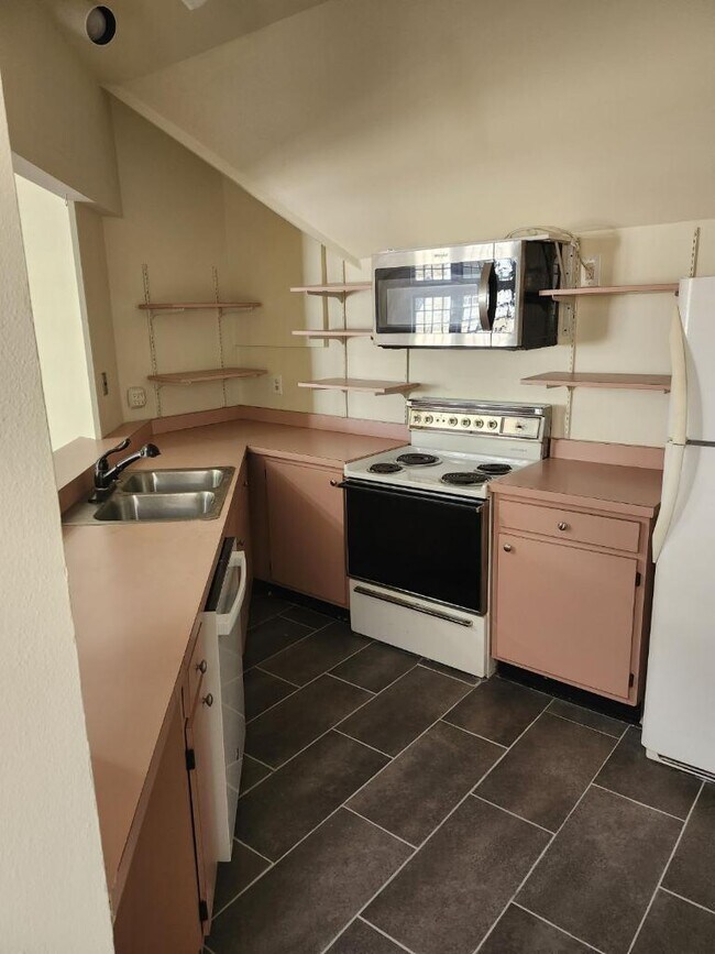 Foto del edificio - 2415 Saint Charles Ave