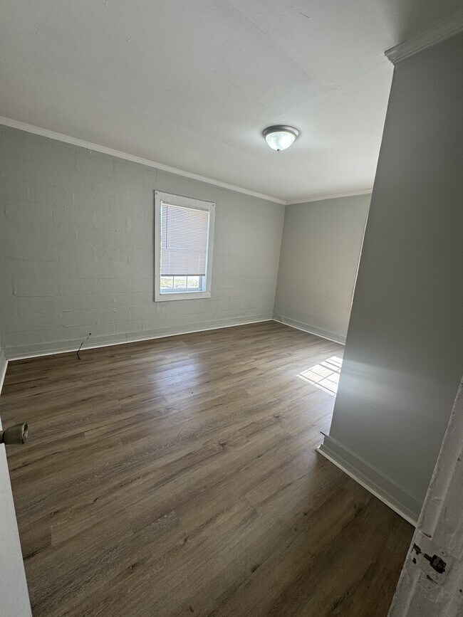 Foto del edificio - 1004 Duke St