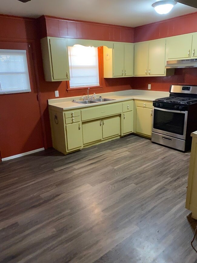 Foto del edificio - 2410 Martha Cir