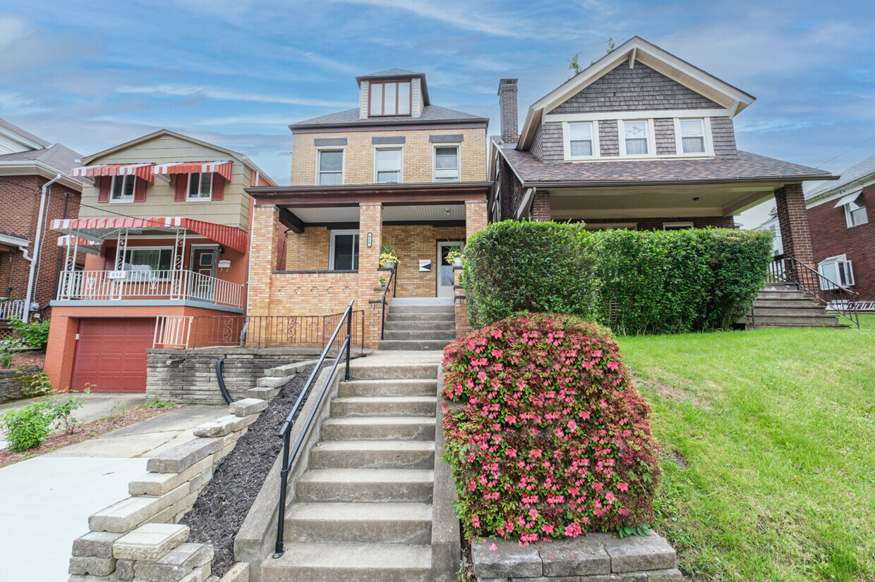 Foto principal - 956 Greenfield Ave
