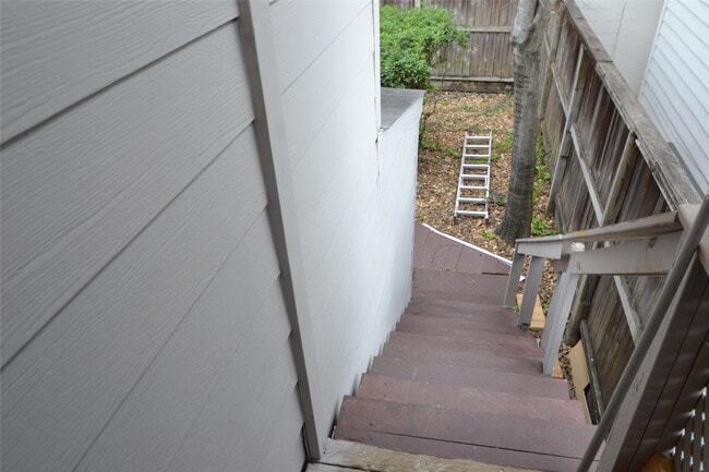 Building Photo - 211 Drew St