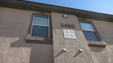 Building Photo - 3480 Cactus Shadow St