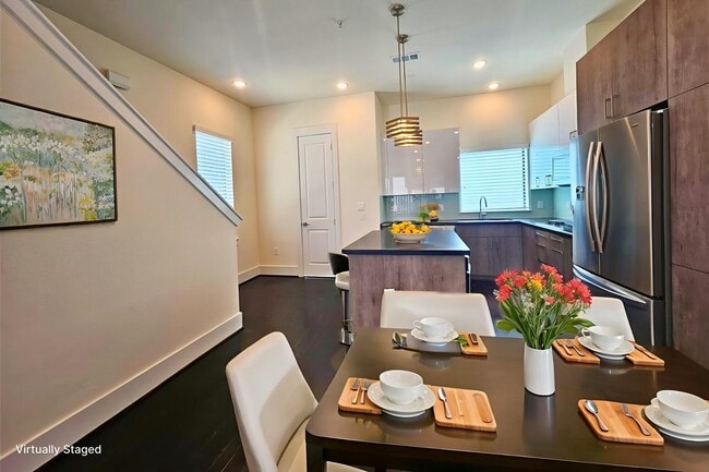 Foto del edificio - 2401 Crawford St