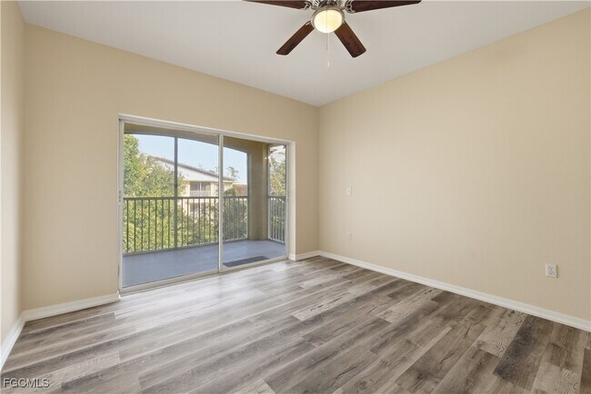 Foto del edificio - 6321 Aragon Way