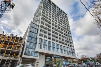 Building Photo - 2020-2020 Bathurst St