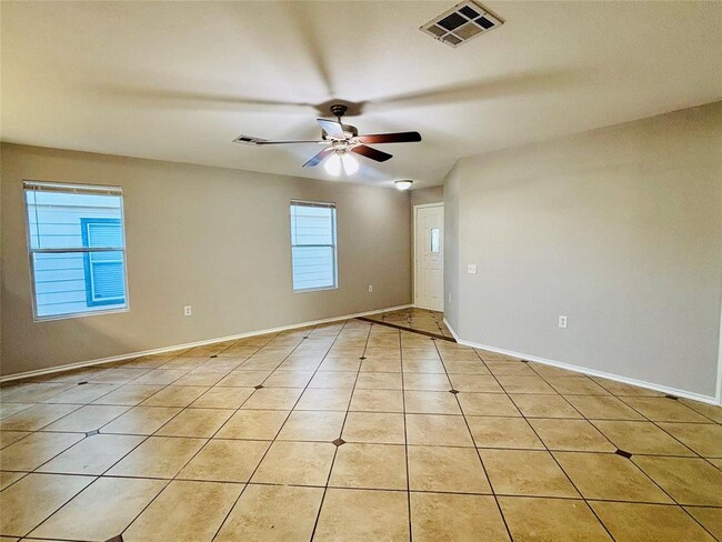 Building Photo - 7424 Cayenne Ln