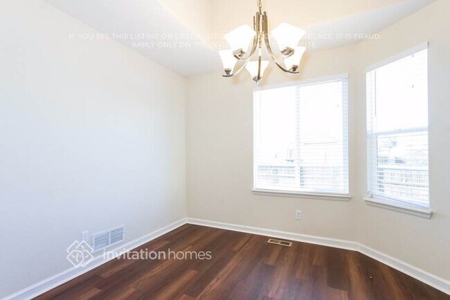 Building Photo - 11904 Kearney Cir