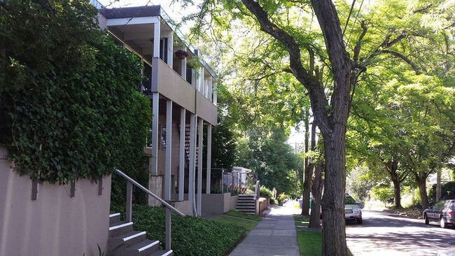 Building Photo - Kalani Apartments