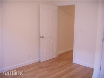 Building Photo - 333 E 93rd St