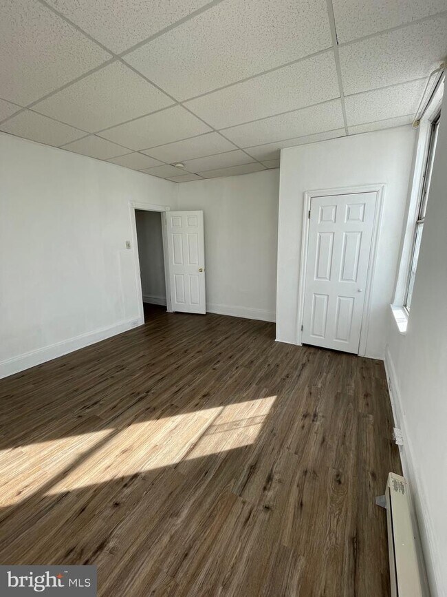Building Photo - 1426 Snyder Ave