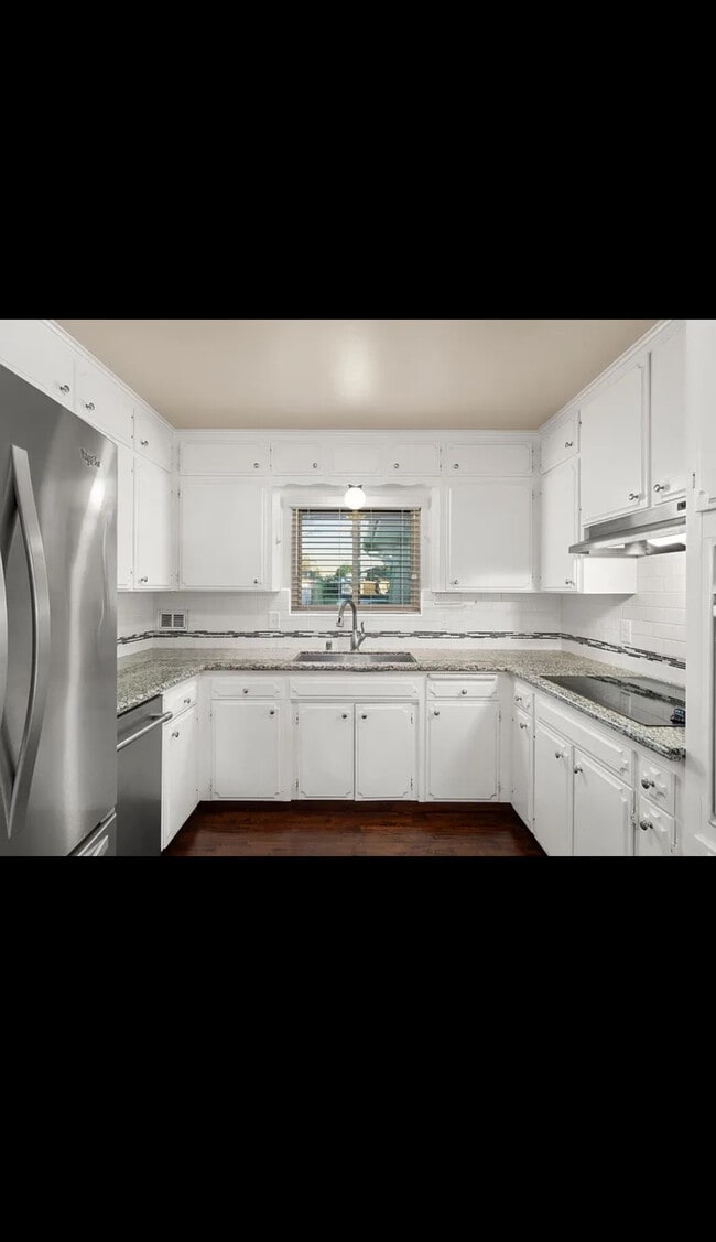 Foto del edificio - 6109 N 10th St