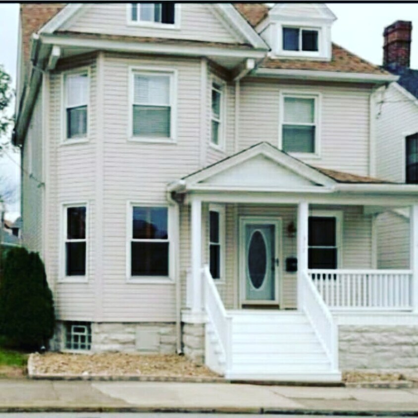 317 Walnut St, Latrobe, PA 15650 House Rental in Latrobe, PA