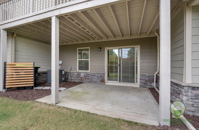 Foto del edificio - 113 Eagle Wood Dr