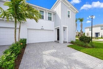 Building Photo - 5120 Willow Crk Dr