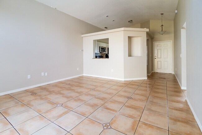 Building Photo - 312 Riunite Cir
