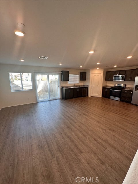 Building Photo - 14064 Carina St