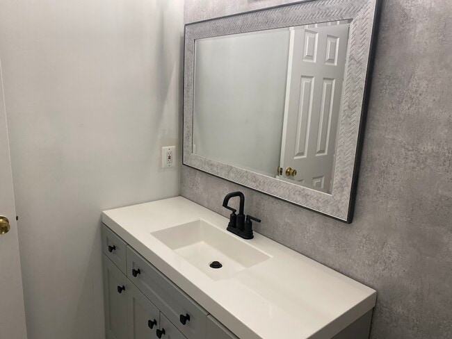 Foto del edificio - 259 S Pickett St