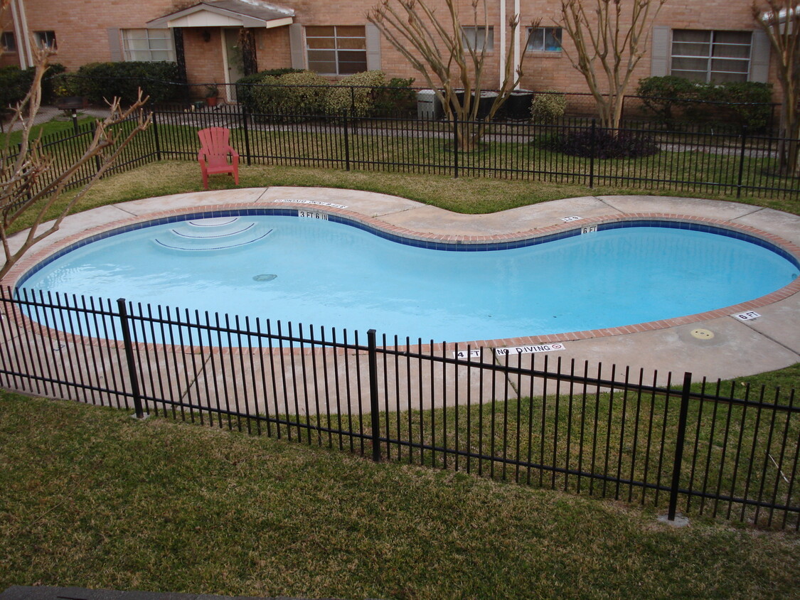 Primary Photo - ALL BILLS PAID 1bd/1bath Townhome in Sprin...