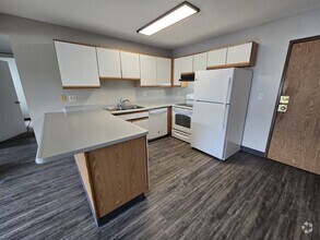 Building Photo - 60 Miller Ave SW