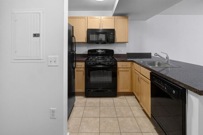 Foto del edificio - Short Walk to the Wharf! - Professionally Managed  and Spacious 1BR With Monument Views