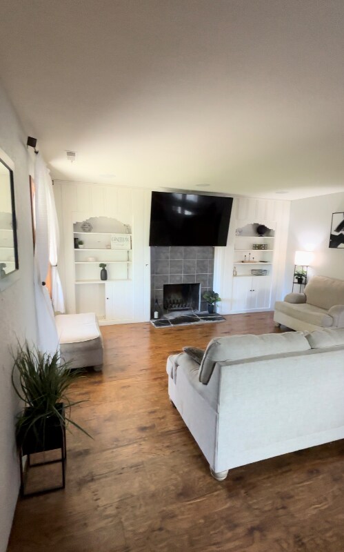 Foto del edificio - 1170 W Elm St