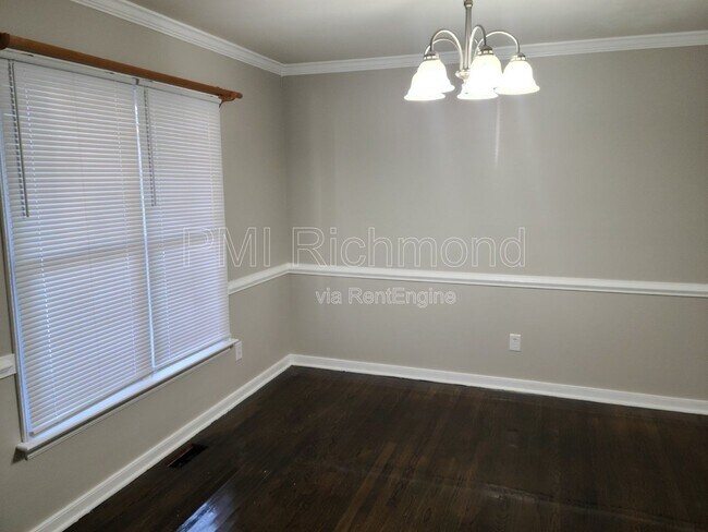 Building Photo - 1500 Tackley Pl