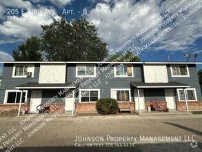 Building Photo - 205 E Bird Ave