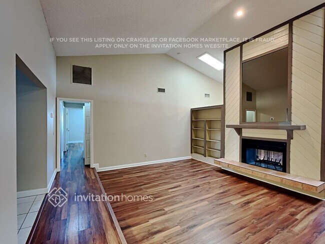 Foto del edificio - 5038 Hidden Springs Blvd
