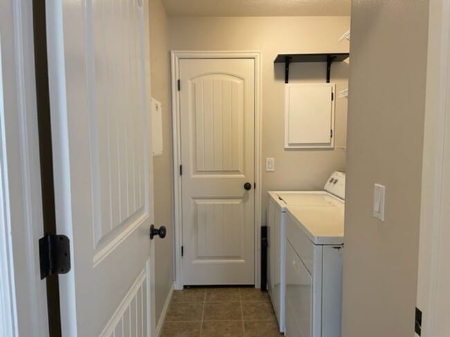 Building Photo - Beautiful 3-Bedroom Condo in Pleasant Grove