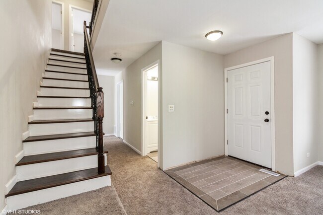 Building Photo - 1132 Bramble Ct