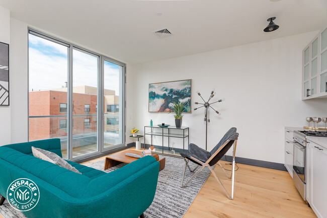 Foto del edificio - 502 Bushwick Ave