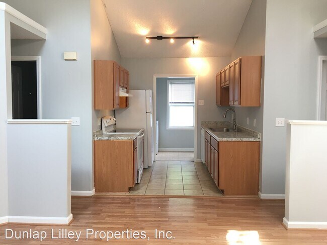 Foto del edificio - 4 br, 2 bath House - 721 S. Merritt Mill Road