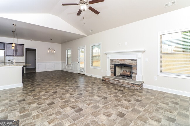 Foto del edificio - 120 Brookhaven Dr