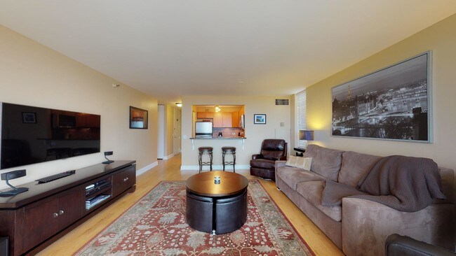 Foto del edificio - 3660 N Lake Shore Dr