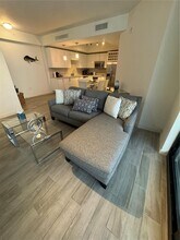 Building Photo - 999 SW 1st Ave