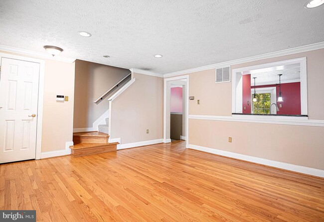 Foto del edificio - 202 Lodge Cliff Ct