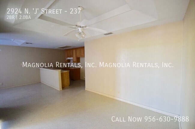 Foto del edificio - 2924 N " J " St