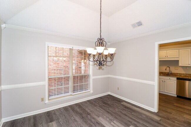 Foto del edificio - 1518 Appling Wood Cove S